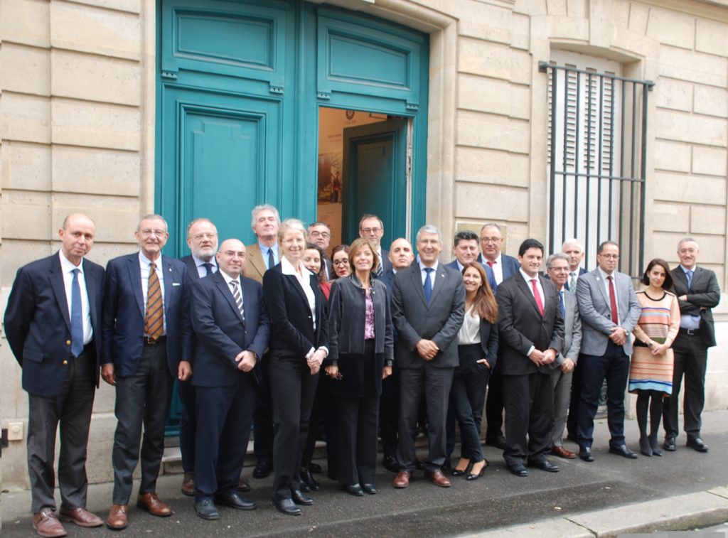 Photo de famille lors du 144ème CA du CIHEAM (Avril 2020)